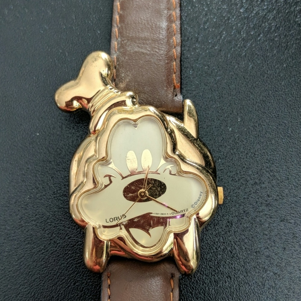Lorus Disney Goofy Gold watch